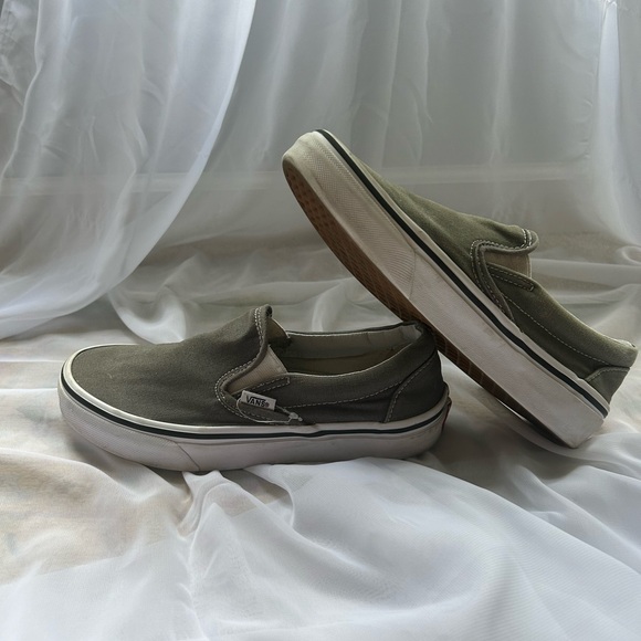 Grey slip on Vans - Picture 9 of 14